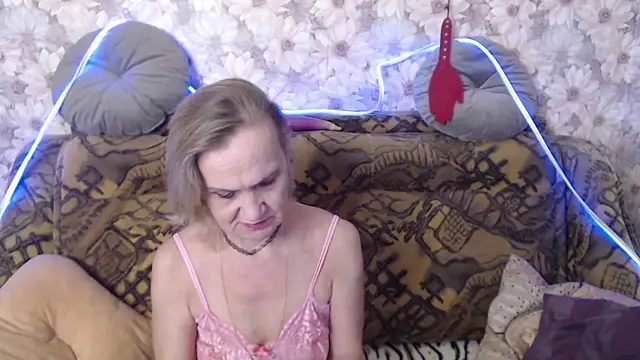 Snapshot of MissBekker chatting on 10-01-25, 05:19 MissBekker online show from 10-01-25, 05:19