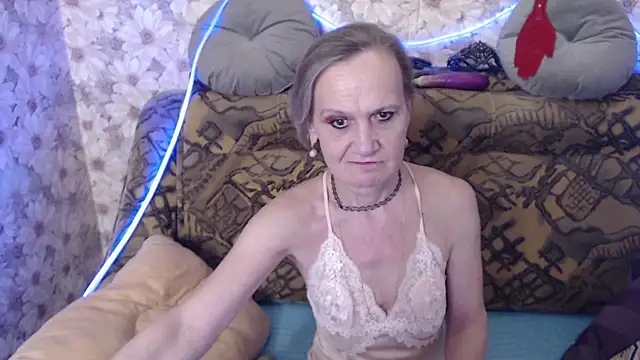 MissBekker online show from 04-14-26, 08:04