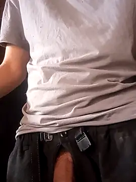 Snapshot of rodovlaz chatting on 10-19-25, 03:12 rodovlaz online show from 10-19-25, 03:12