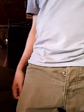 Snapshot of rodovlaz chatting on 10-20-25, 05:13 rodovlaz online show from 10-20-25, 05:13