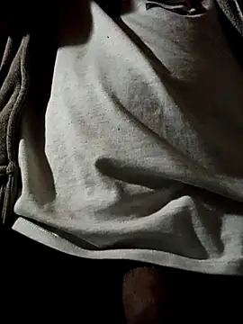 Snapshot of rodovlaz chatting on 10-28-25, 01:53 rodovlaz online show from 10-28-25, 01:53