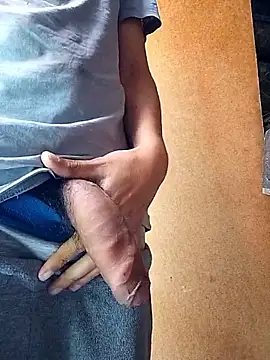 Snapshot of rodovlaz chatting on 11-04-25, 03:22 rodovlaz online show from 11-04-25, 03:22