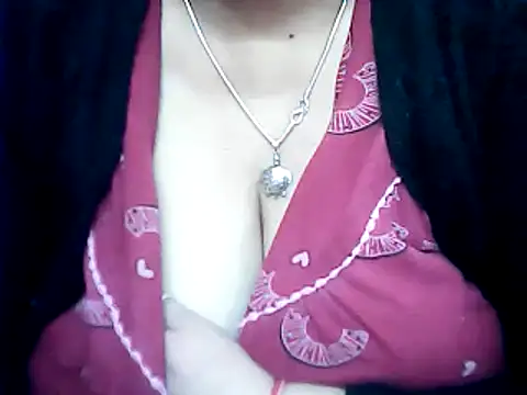 Snapshot of Kavya_XX chatting on 12-11-24, 05:10 Kavya XX online show from 12-11-24, 05:10