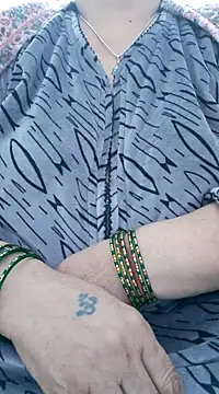 Snapshot of Kavya_XX chatting on 12-20-24, 02:16 Kavya XX online show from 12-20-24, 02:16