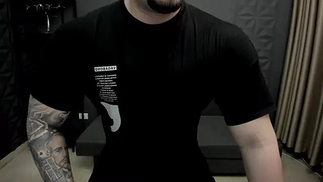 Snapshot of TonyWilcox chatting on 03-11-25, 05:16 TonyWilcox online show from 03-11-25, 05:16