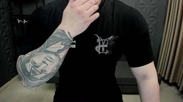 Snapshot of TonyWilcox chatting on 03-17-25, 07:13 TonyWilcox online show from 03-17-25, 07:13