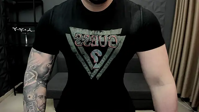 Snapshot of TonyWilcox chatting on 03-20-25, 05:13 TonyWilcox online show from 03-20-25, 05:13