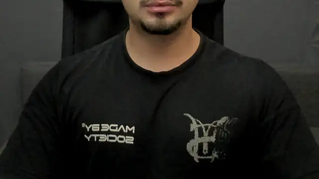 Snapshot of TonyWilcox chatting on 10-29-25, 06:15 TonyWilcox online show from 10-29-25, 06:15