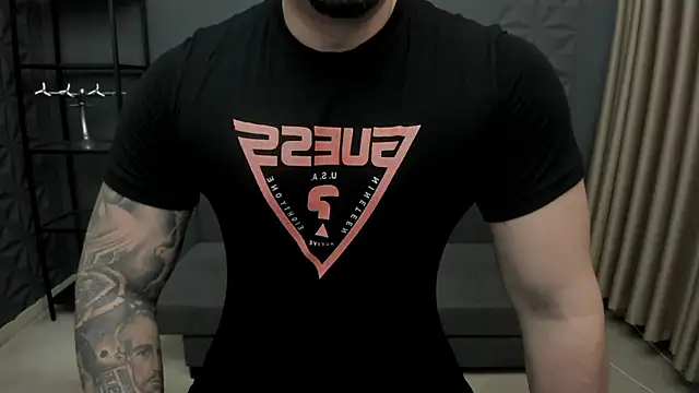 Snapshot of TonyWilcox chatting on 11-03-25, 06:14 TonyWilcox online show from 11-03-25, 06:14