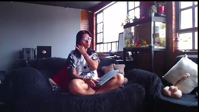 Snapshot of Sofynix chatting on 02-17-25, 04:15 Sofynix online show from 02-17-25, 04:15