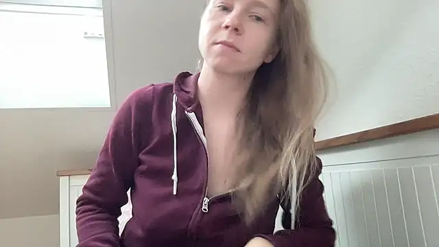 Snapshot of SweetLucy96 chatting on 12-22-24, 09:11 SweetLucy96 online show from 12-22-24, 09:11