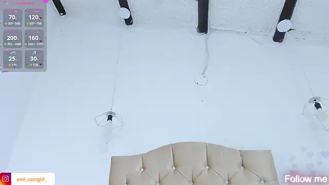 Snapshot of emily_campbell_ chatting on 01-16-25, 01:47 emily campbell online show from 01-16-25, 01:47