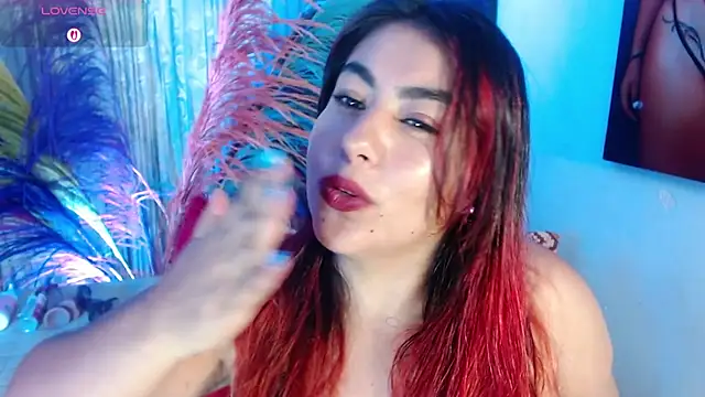 Snapshot of gatuwildhott chatting on 04-30-26, 01:39 gatuwildhott online show from 04-30-26, 01:39