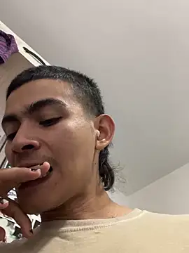 sorry-mom69 online show from 11-09-25, 12:53