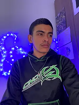 Snapshot of sorry-mom69 chatting on 12-02-25, 04:07 sorry-mom69 online show from 12-02-25, 04:07