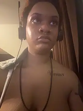 Snapshot of nickytheehawtie chatting on 02-20-26, 04:53 nickytheehawtie online show from 02-20-26, 04:53