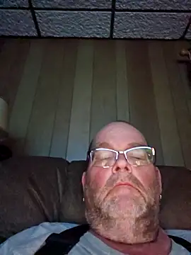 mrwizard4570 online show from 05-04-26, 04:41