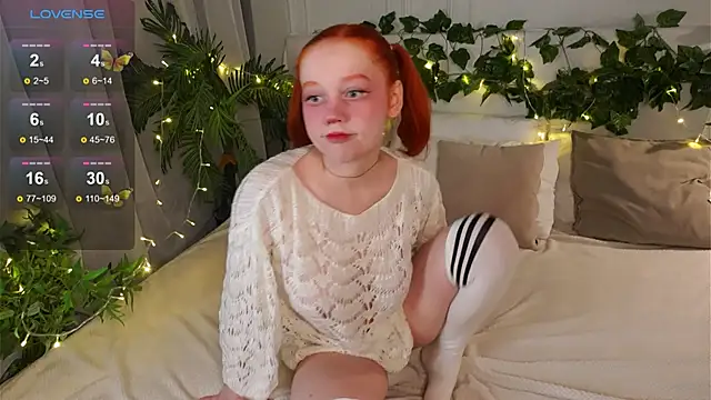 Elfa Mirielle online show from 12-17-25, 06:08