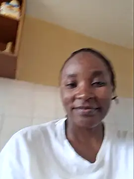 Snapshot of Samia_Queen chatting on 09-19-25, 09:43 Samia Queen online show from 09-19-25, 09:43