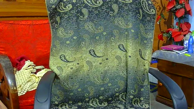 Snapshot of Daneldayna chatting on 02-28-25, 01:25 Daneldayna online show from 02-28-25, 01:25