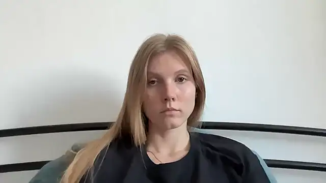 Snapshot of MaryMiton chatting on 06-07-26, 11:58 MaryMiton online show from 06-07-26, 11:58