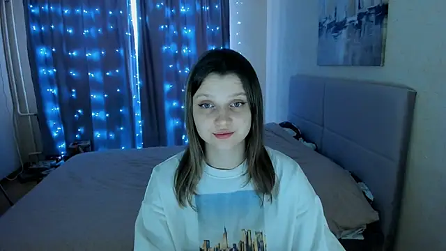 Snapshot of SoniNesti chatting on 02-15-25, 11:50 SoniNesti online show from 02-15-25, 11:50