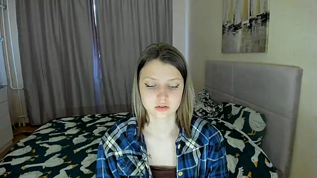 Snapshot of SoniNesti chatting on 09-11-25, 02:28 SoniNesti online show from 09-11-25, 02:28