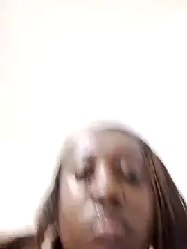 ShaniaBrownn online show from 09-15-25, 10:43