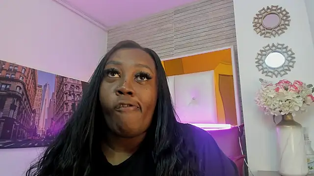 ShaniaBrownn online show from 11-26-25, 07:37