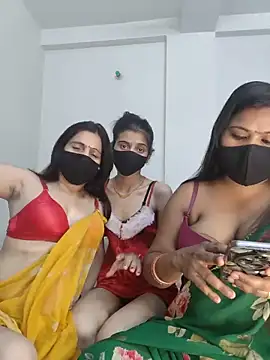 cutee  crazy online show from 05-20-26, 02:12