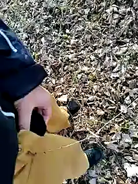 Snapshot of Boring_one chatting on 02-19-25, 02:23 Boring one online show from 02-19-25, 02:23