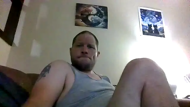 Snapshot of Alwayshard421 chatting on 07-30-26, 03:49 Alwayshard421 online show from 07-30-26, 03:49