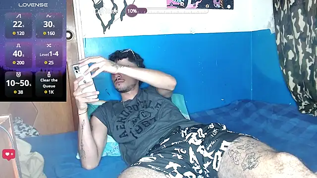 Snapshot of Apolo_S chatting on 12-14-24, 08:18 Apolo S online show from 12-14-24, 08:18