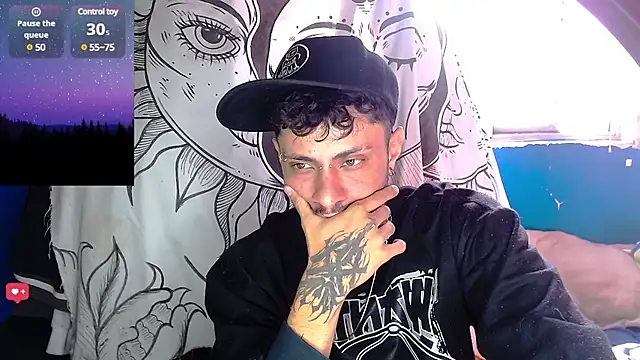 Snapshot of Apolo_S chatting on 01-14-25, 01:38 Apolo S online show from 01-14-25, 01:38