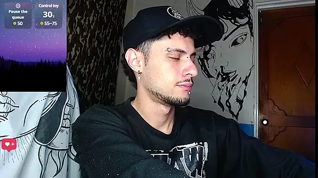 Snapshot of Apolo_S chatting on 02-15-25, 08:11 Apolo S online show from 02-15-25, 08:11