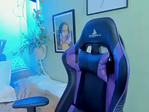 Snapshot of AnaPola chatting on 01-23-25, 08:15 AnaPola online show from 01-23-25, 08:15