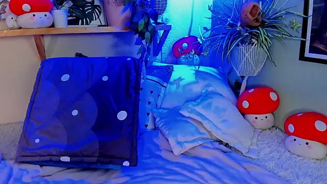 Snapshot of AnaPola chatting on 02-10-25, 11:25 AnaPola online show from 02-10-25, 11:25