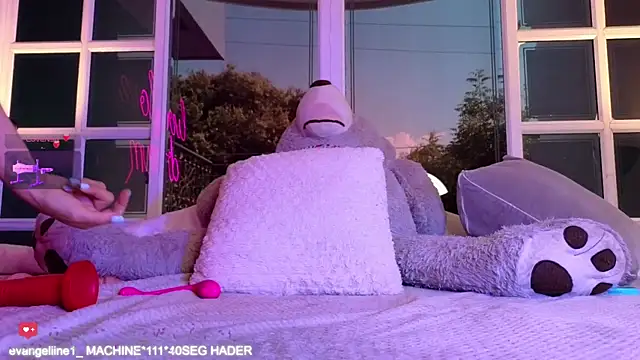 Evangelyne 1 online show from 03-10-25, 07:29