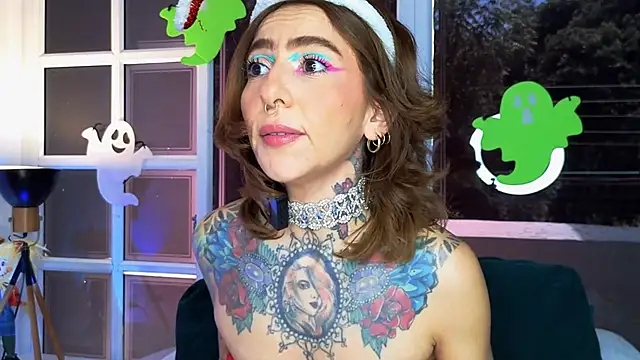 Evangelyne 1 online show from 10-19-25, 03:34