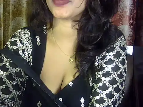 SEXY-MAHI- online show from 02-02-25, 11:11