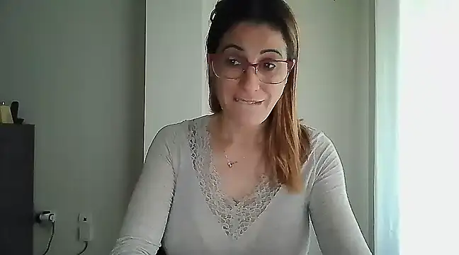 Sanada hot online show from 01-14-25, 09:56