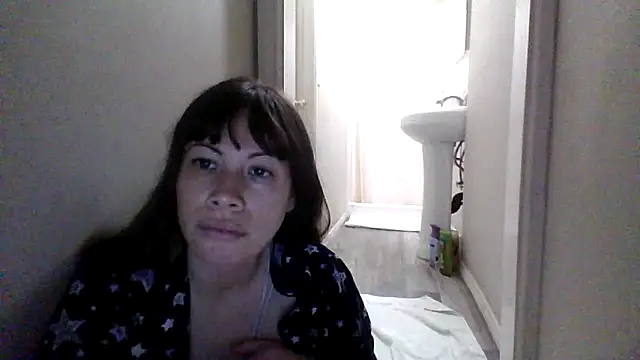 petitedoll29 online show from 12-17-25, 09:21