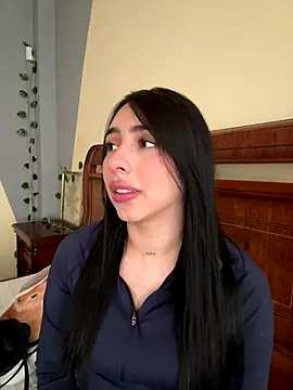 Snapshot of isabella_jade chatting on 10-15-25, 02:28 isabella jade online show from 10-15-25, 02:28