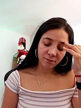 miaeyes online show from 12-16-24, 03:00