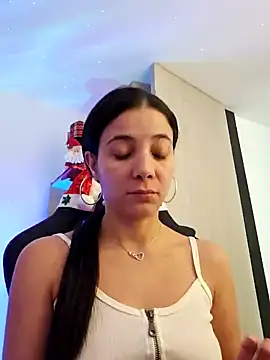 miaeyes online show from 12-30-24, 12:52