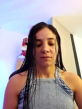 miaeyes online show from 12-31-24, 01:41