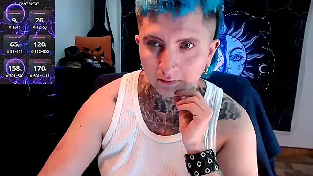 Snapshot of Marieblueeyes chatting on 02-08-25, 07:37 Marieblueeyes online show from 02-08-25, 07:37