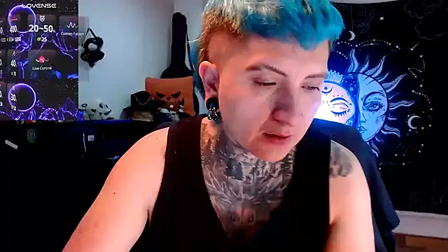 Snapshot of Marieblueeyes chatting on 02-09-25, 12:06 Marieblueeyes online show from 02-09-25, 12:06