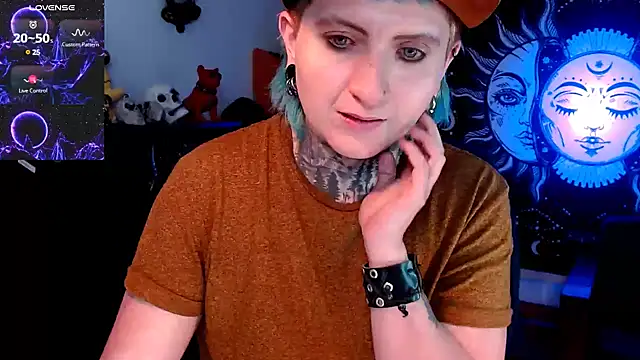 Snapshot of Marieblueeyes chatting on 03-19-25, 12:45 Marieblueeyes online show from 03-19-25, 12:45