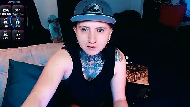 Snapshot of Marieblueeyes chatting on 09-24-25, 04:32 Marieblueeyes online show from 09-24-25, 04:32